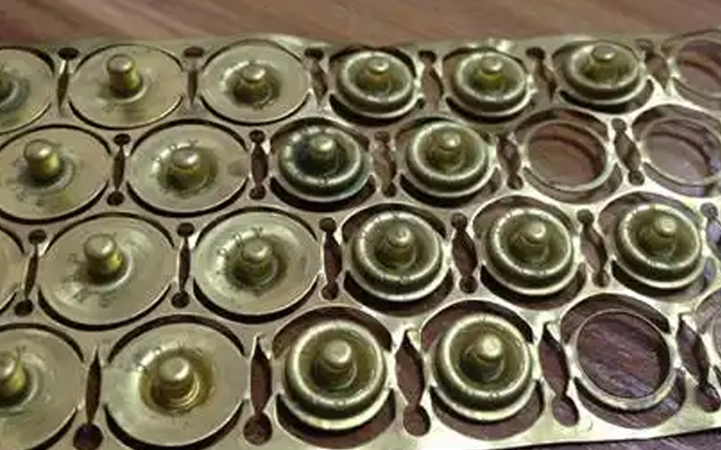 金属钮扣鸡眼模具产品设计原理