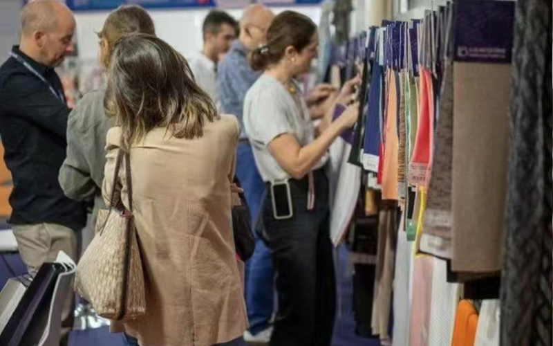 西班牙辅料巨头高层考察亚洲钮扣东莞生产基地