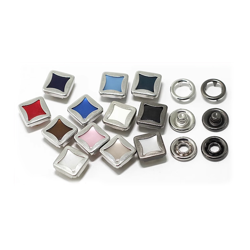 222#  11.2*11.2mm 方形珠光五爪扣