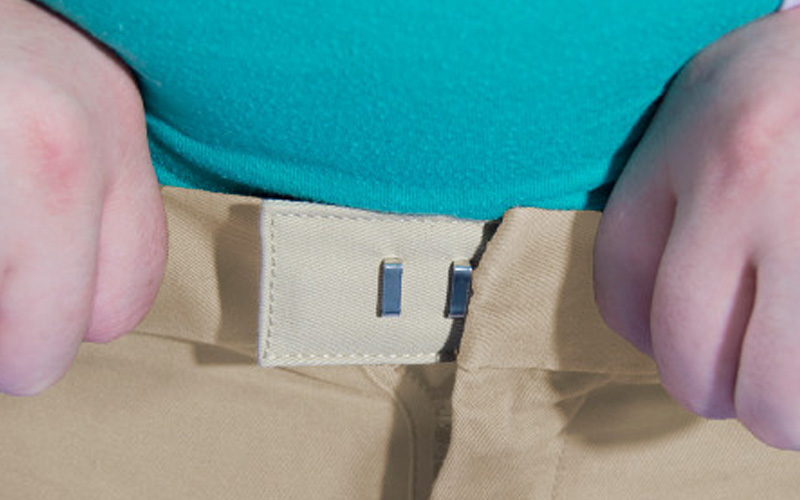 AsiaButton is a well - known pant hook manufacturer in China