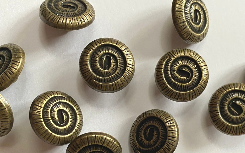 东莞铜及不锈钢金属钮扣生产厂家、生产制造商