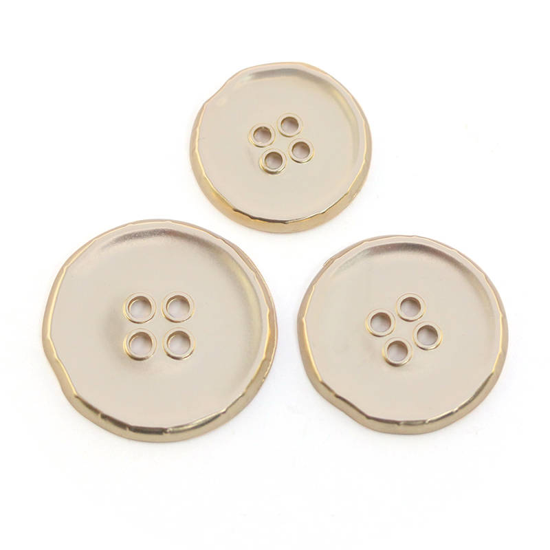 23mm合金圆形凸边曲面四孔钮