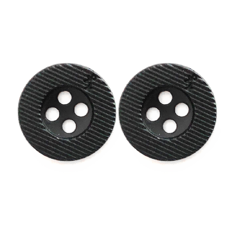 17mm合金四孔钮  条线纹  直线纹