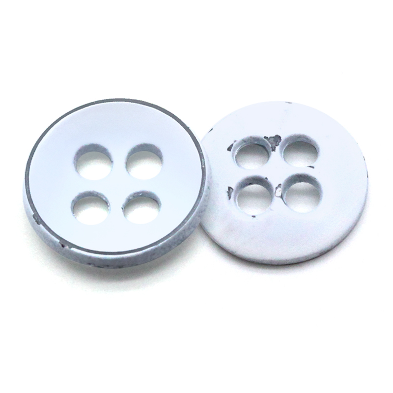 10.5mm合金光身窝型四孔钮