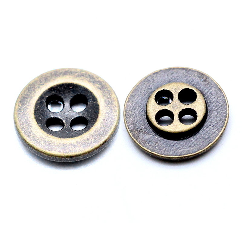 18mm合金光身四孔钮
