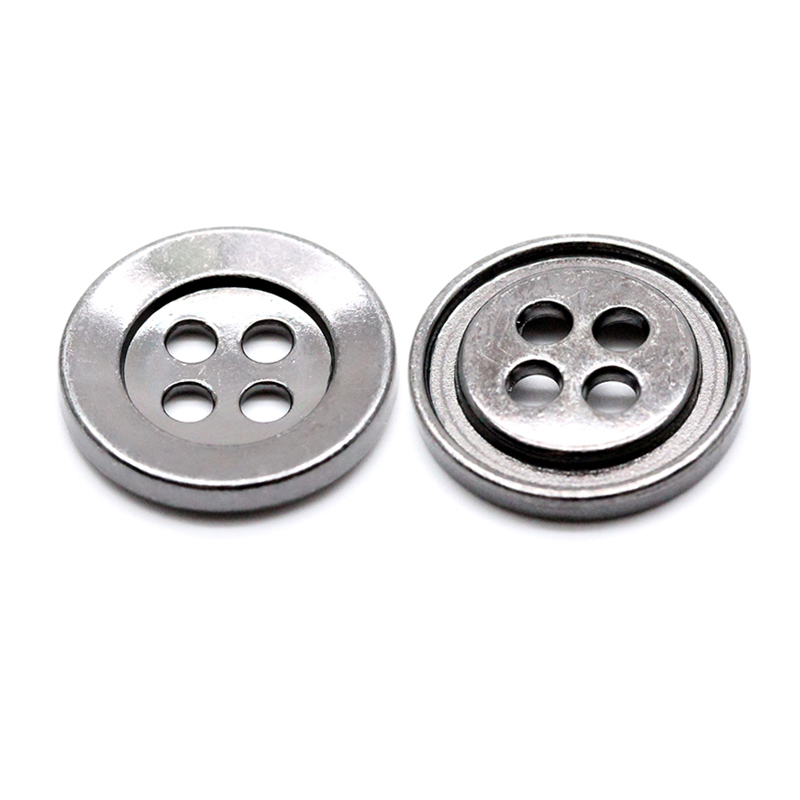 18mm合金光身四孔钮