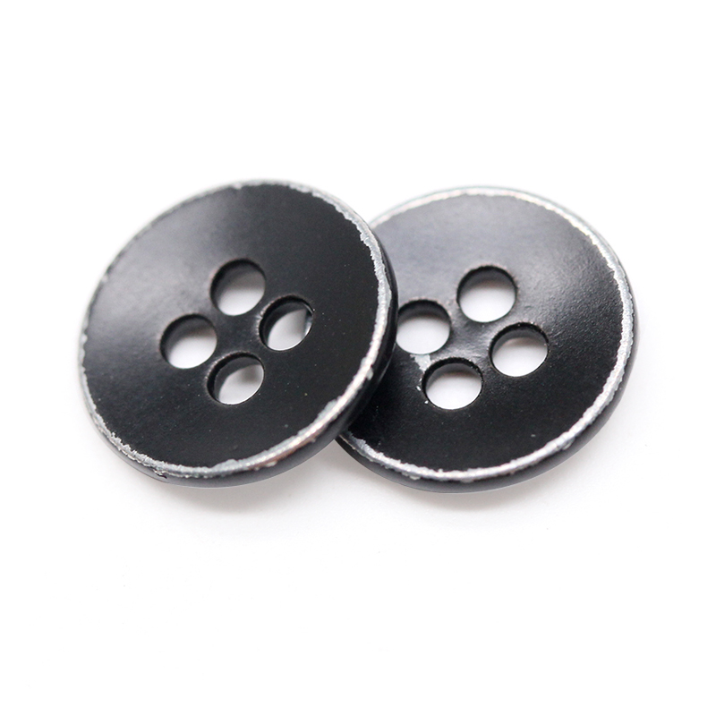 11.5mm四孔钮 喷油捞边