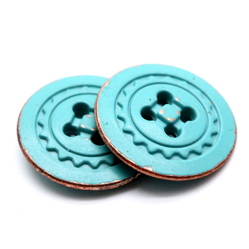 15mm合金四孔钮 齿纺 圆圈纹
