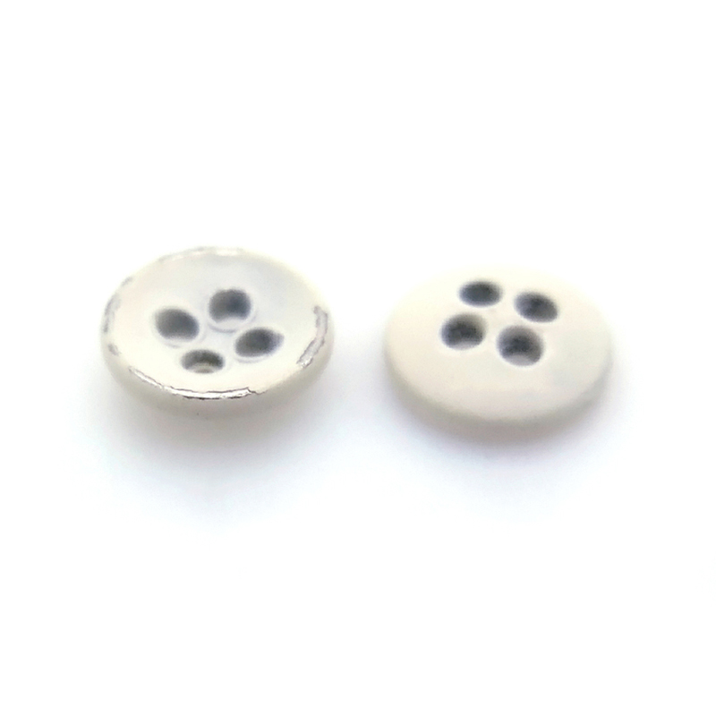 10mm合金四孔钮
