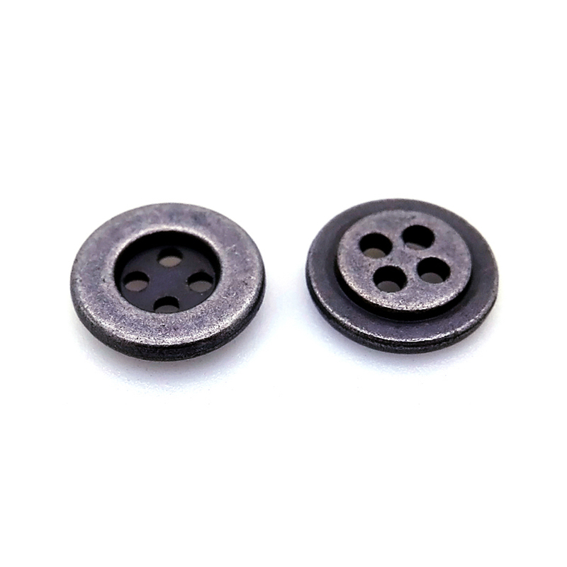 12.5mm合金四孔钮 大平边