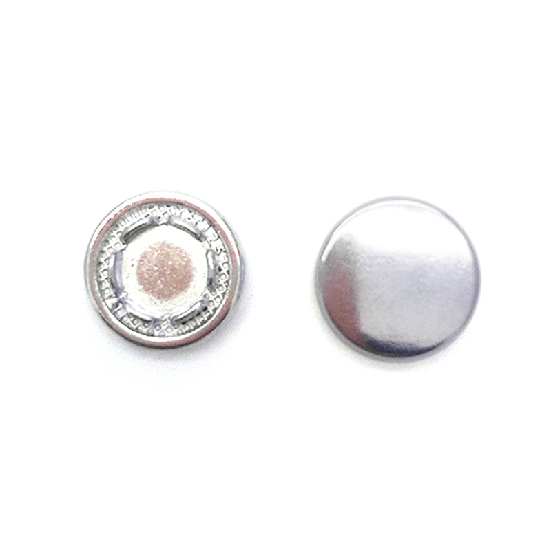 18L=11.5mm合金四孔钮