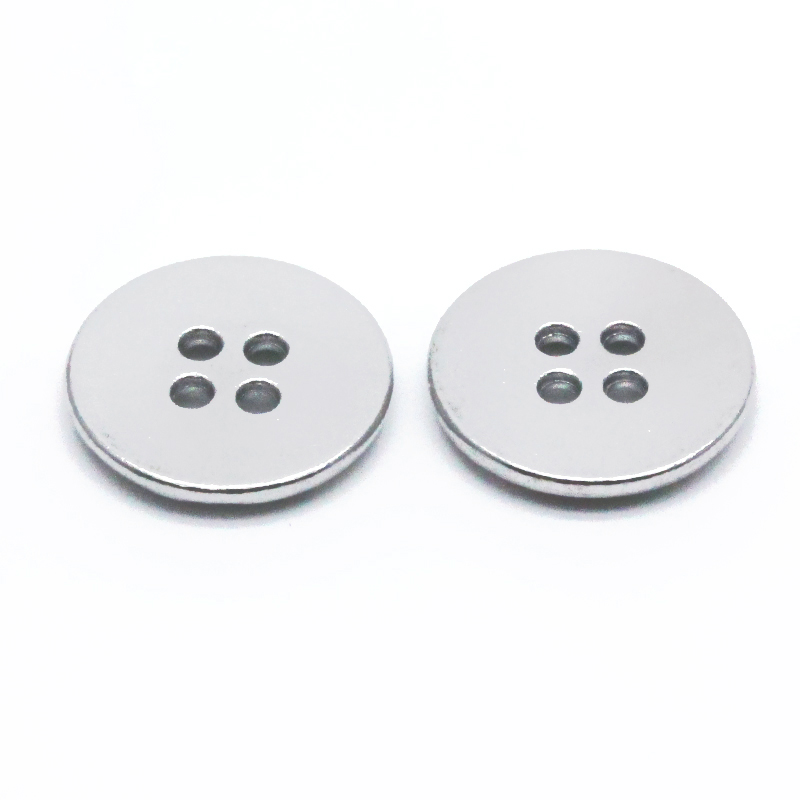 10mm合金四孔钮 不规则