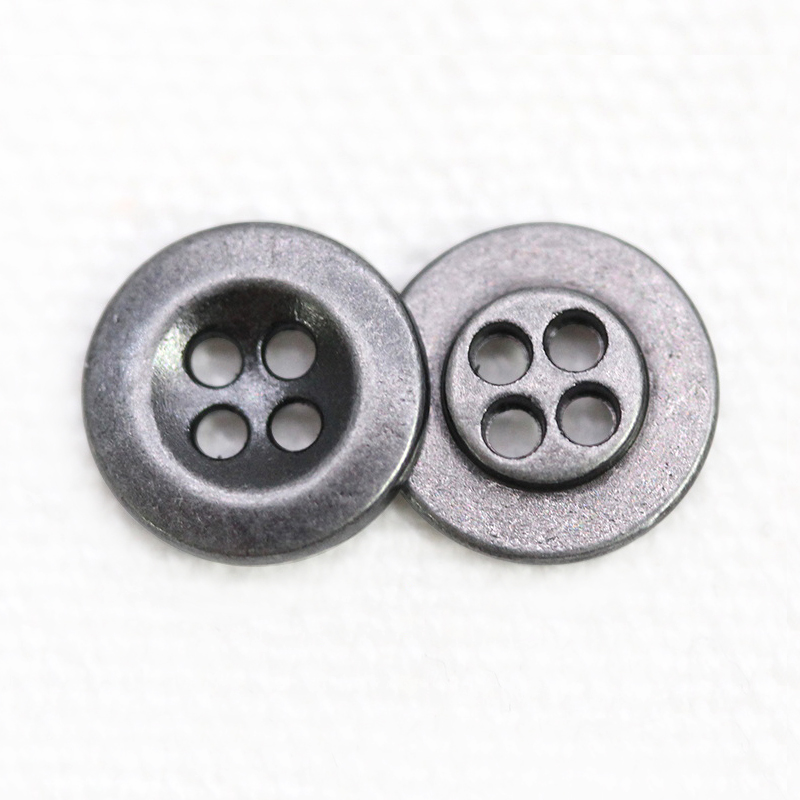 16L-10mm合金光身四孔钮