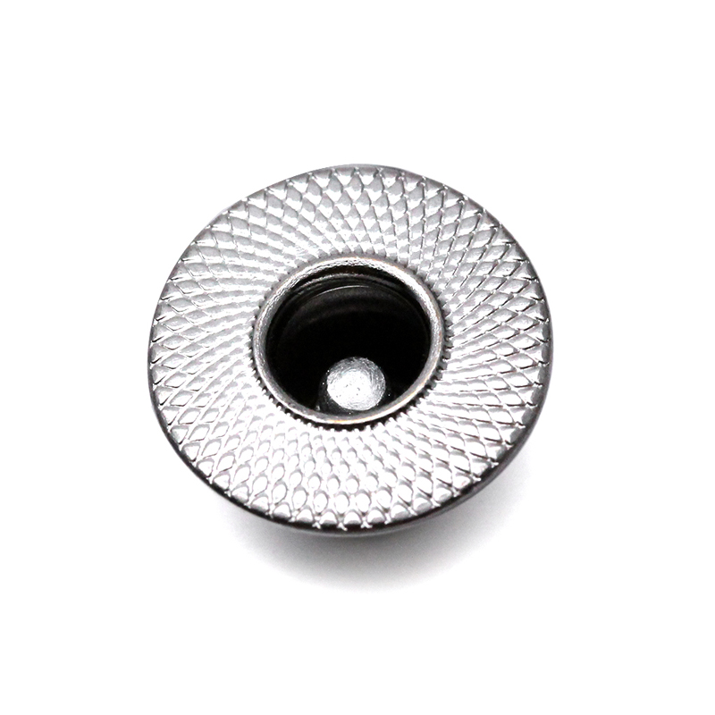 15mm穿孔面单针工字钮 网格 线条