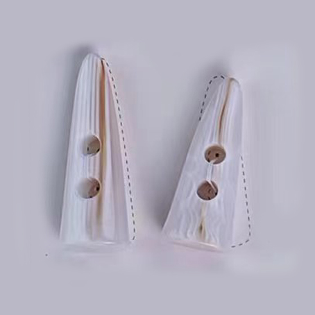 YXA21-2 仿牛角扣 白花