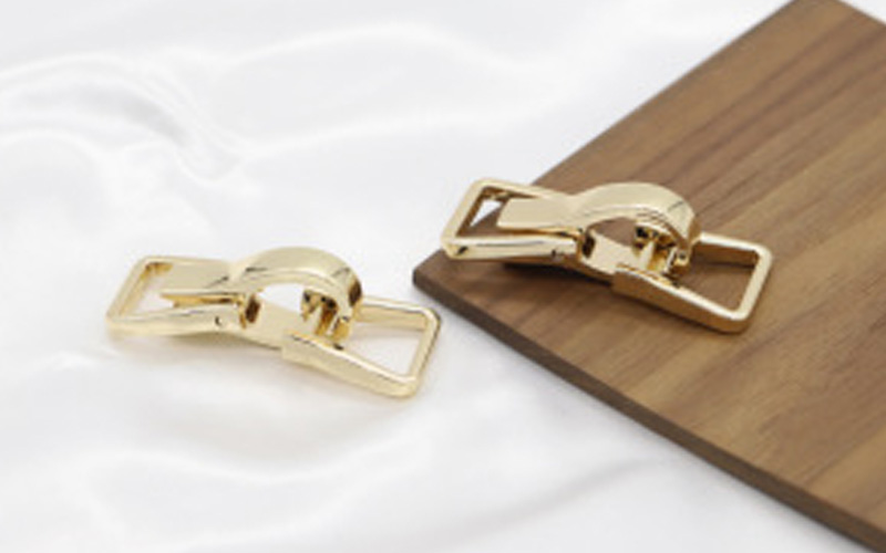 杭州箱包钮扣厂家哪家强？AB 亚洲钮扣凭实力强势胜出