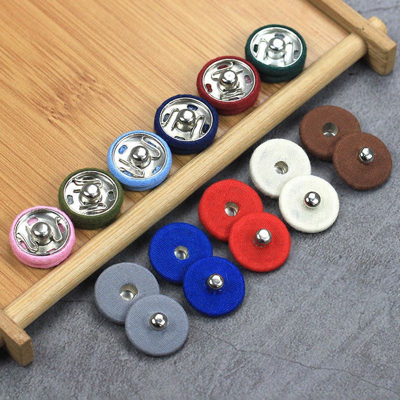 隐形之美，一扣即合 —— 布包啪钮布面金属按扣 ，为高级成衣注入低调奢华