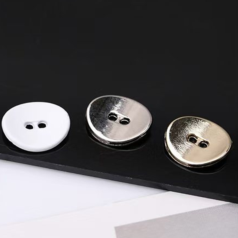 2-H Unflat even Skirt Button